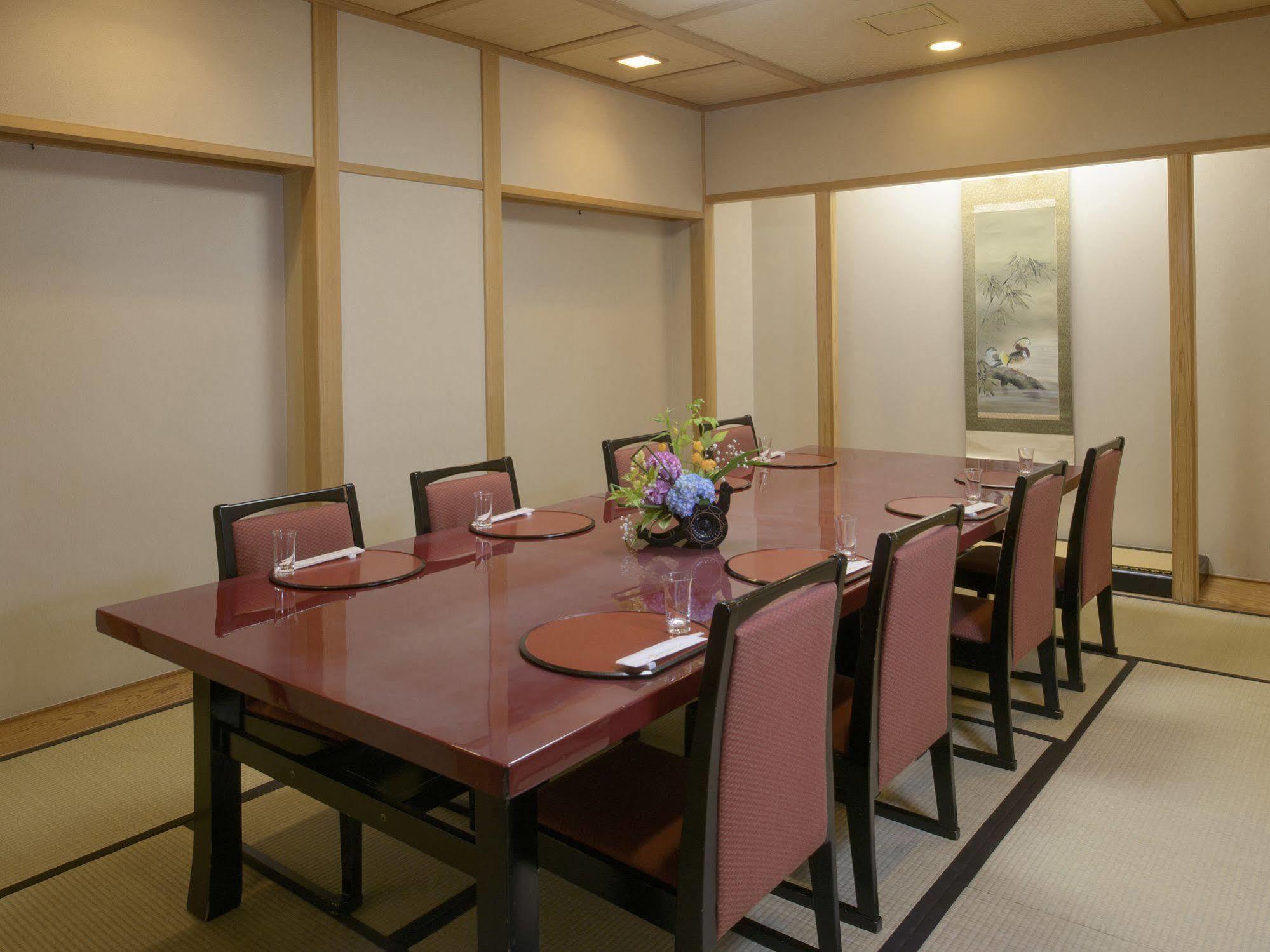 Hotel Crown Palais Aomori Zewnętrze zdjęcie